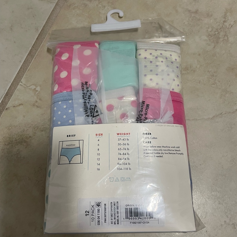 Cat & Jack Girls' Polka Dot Briefs 10-Pack - Picture 2 of 2